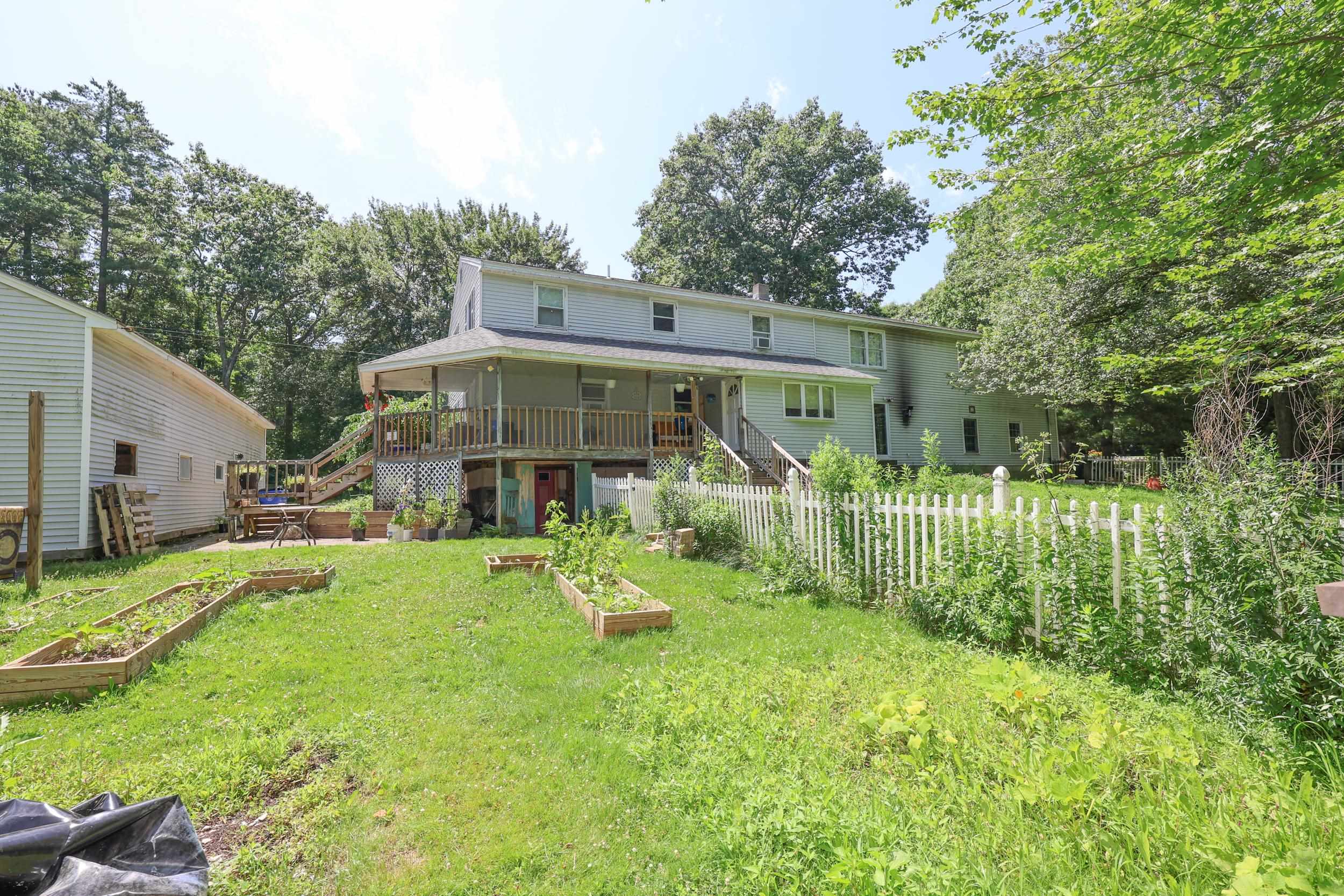 22 Holton Circle