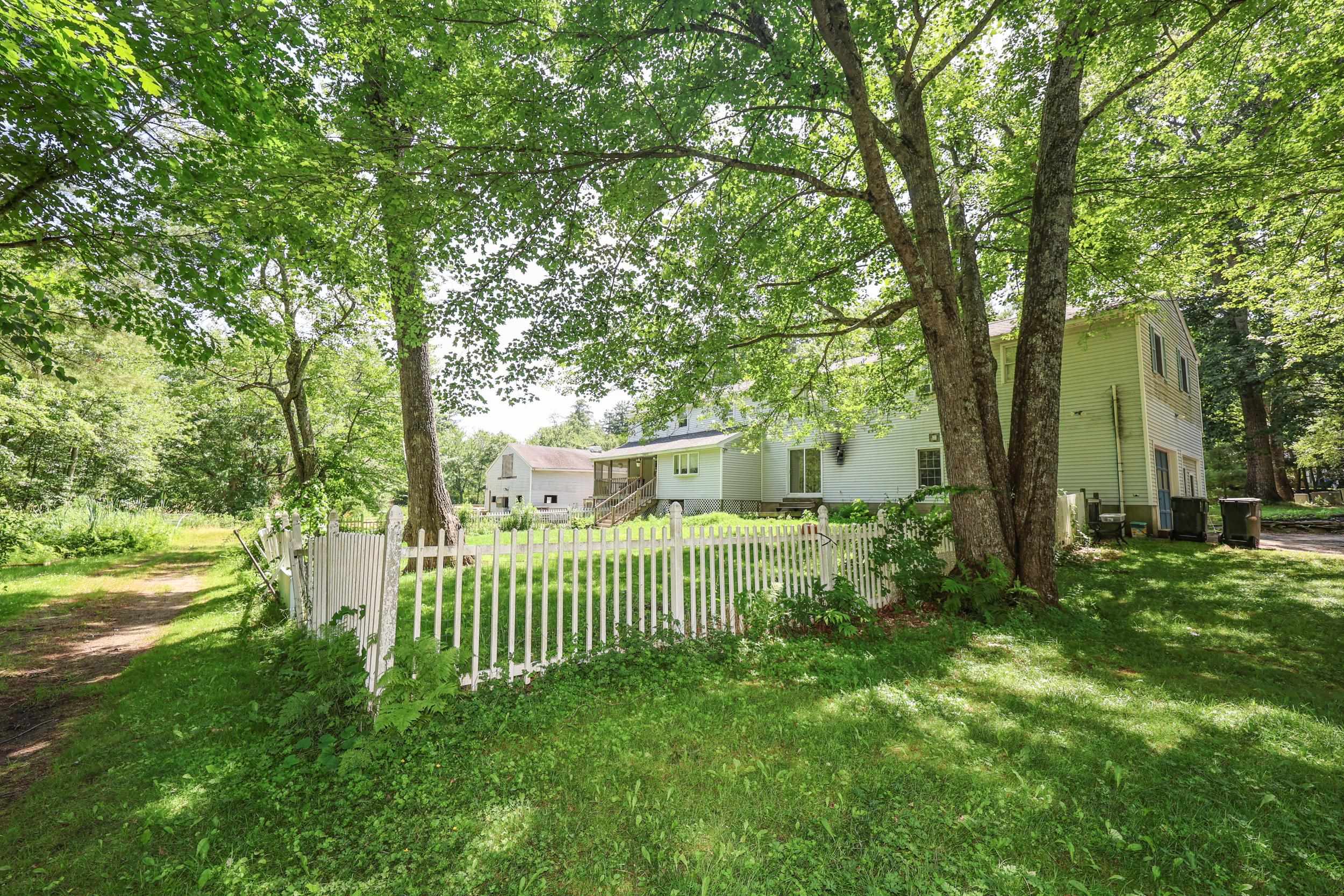 22 Holton Circle