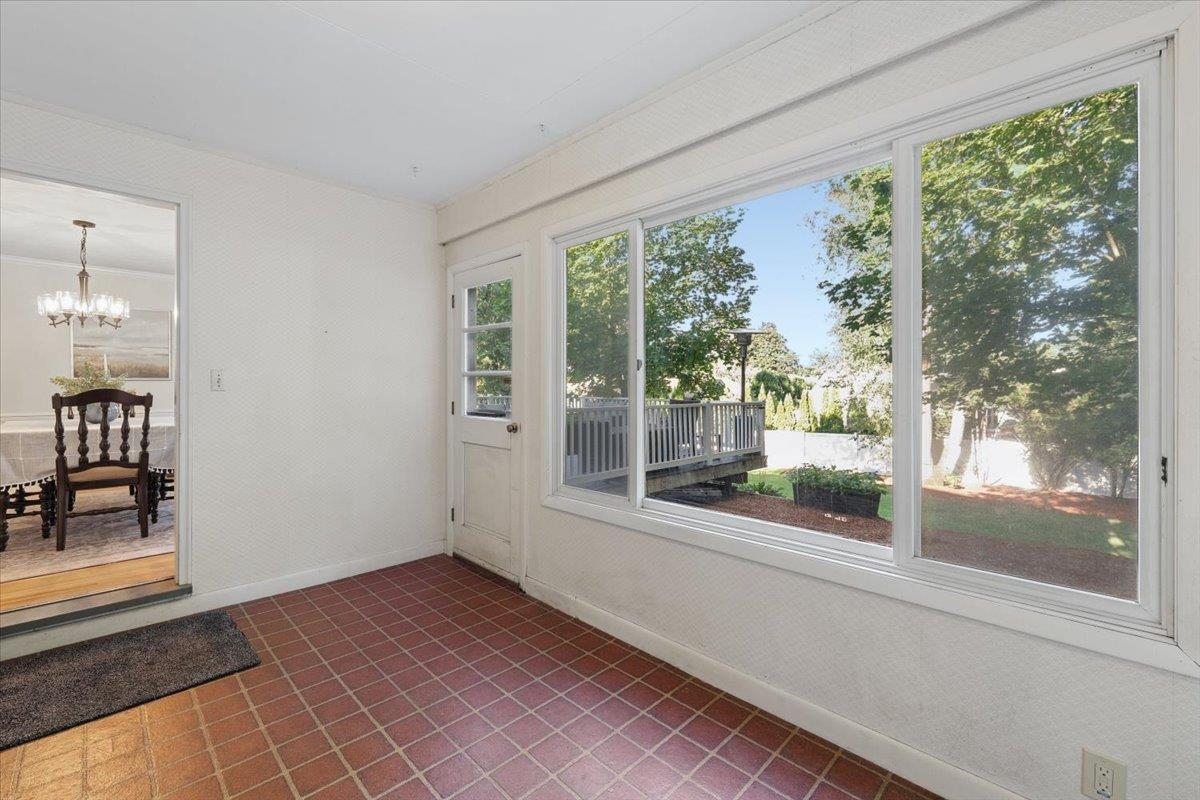 33 Raymond Street