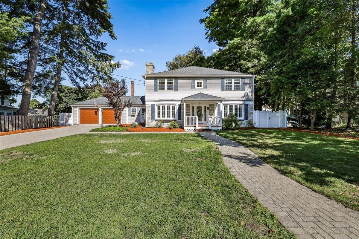 33 Raymond Street