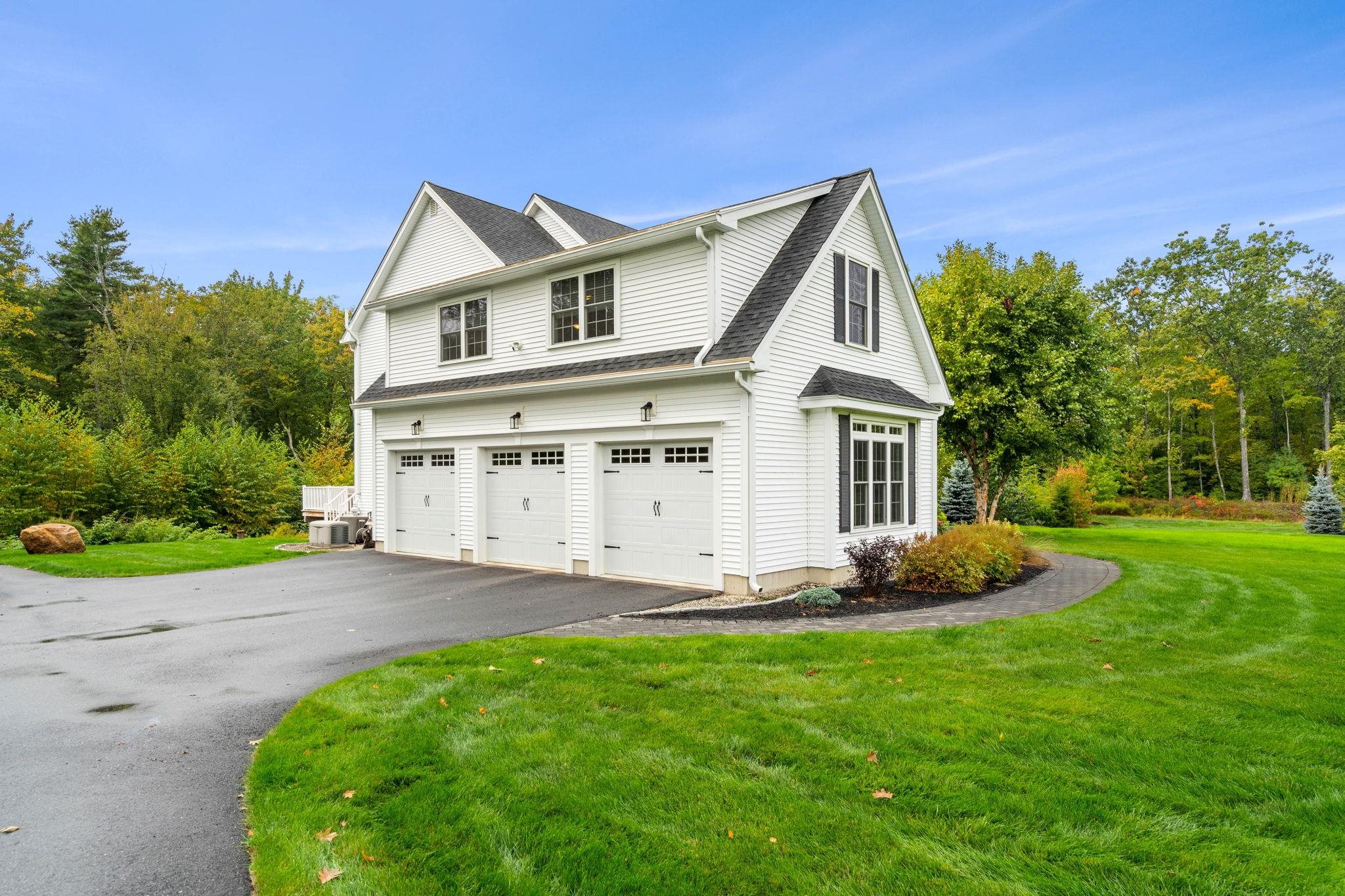 24 Summer Lane
