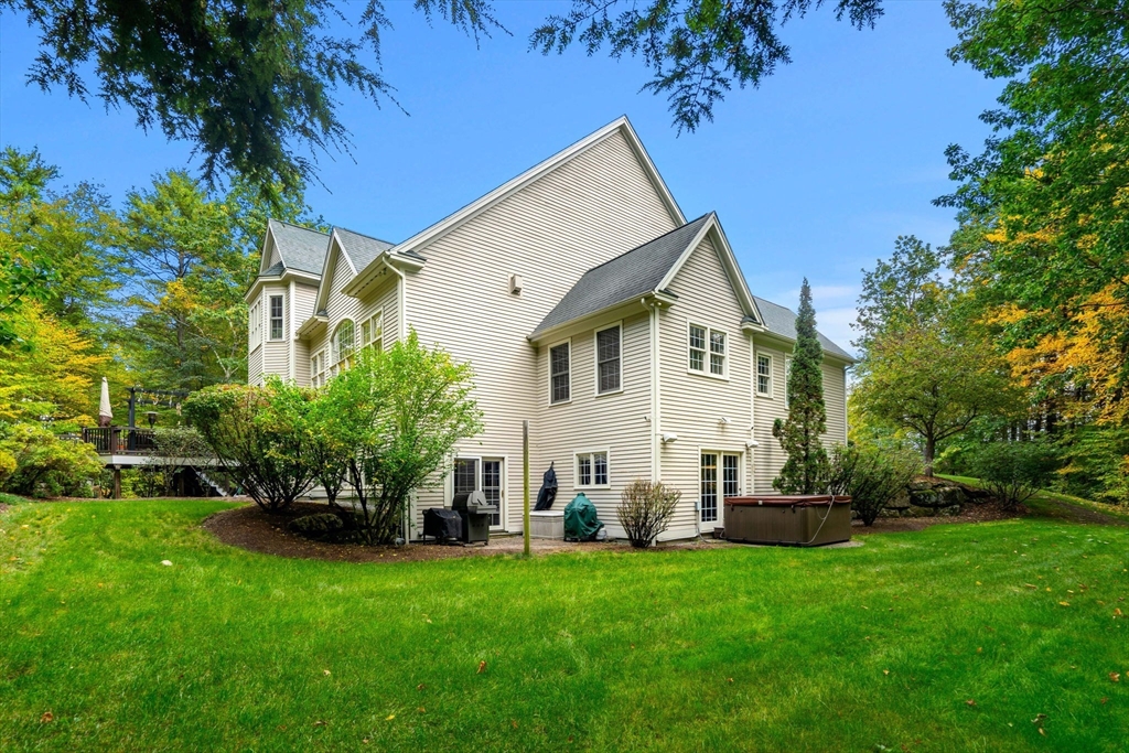 11 Aspen Ln
