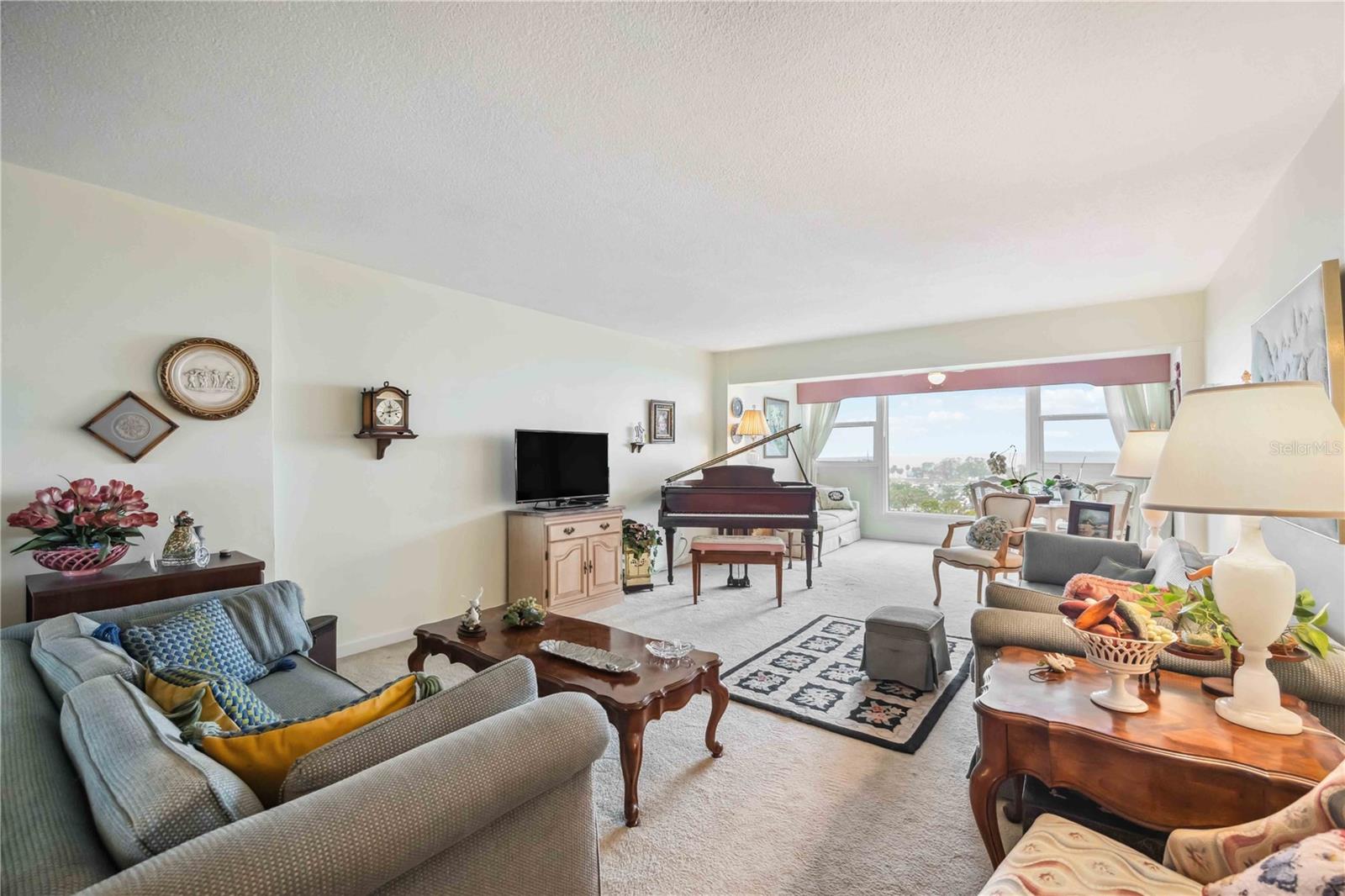 33 S GULFSTREAM AVE #808