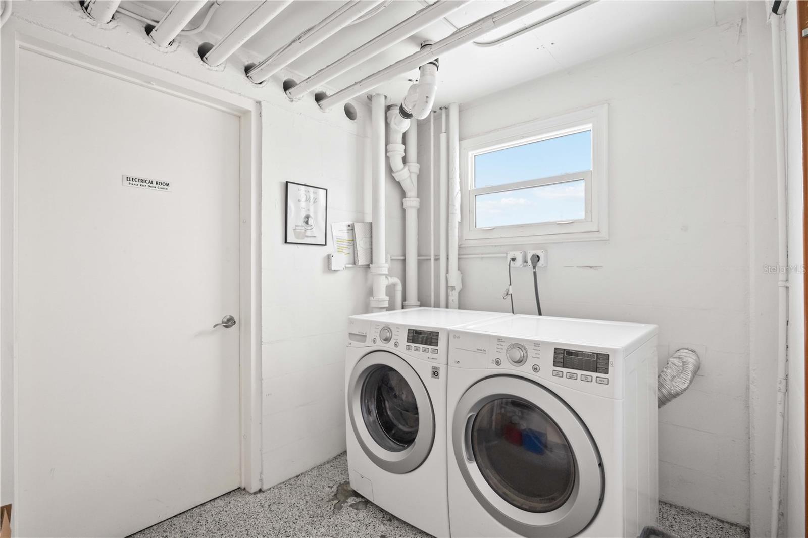 33 S GULFSTREAM AVE #808