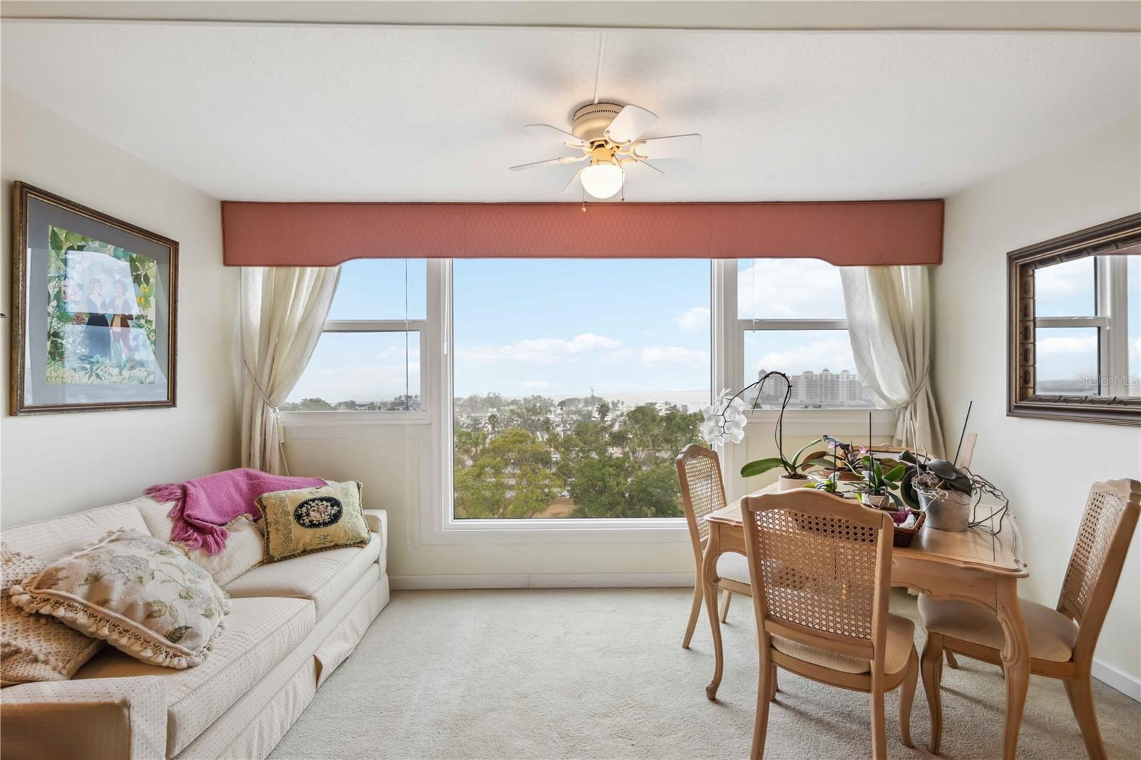 33 S GULFSTREAM AVE #808