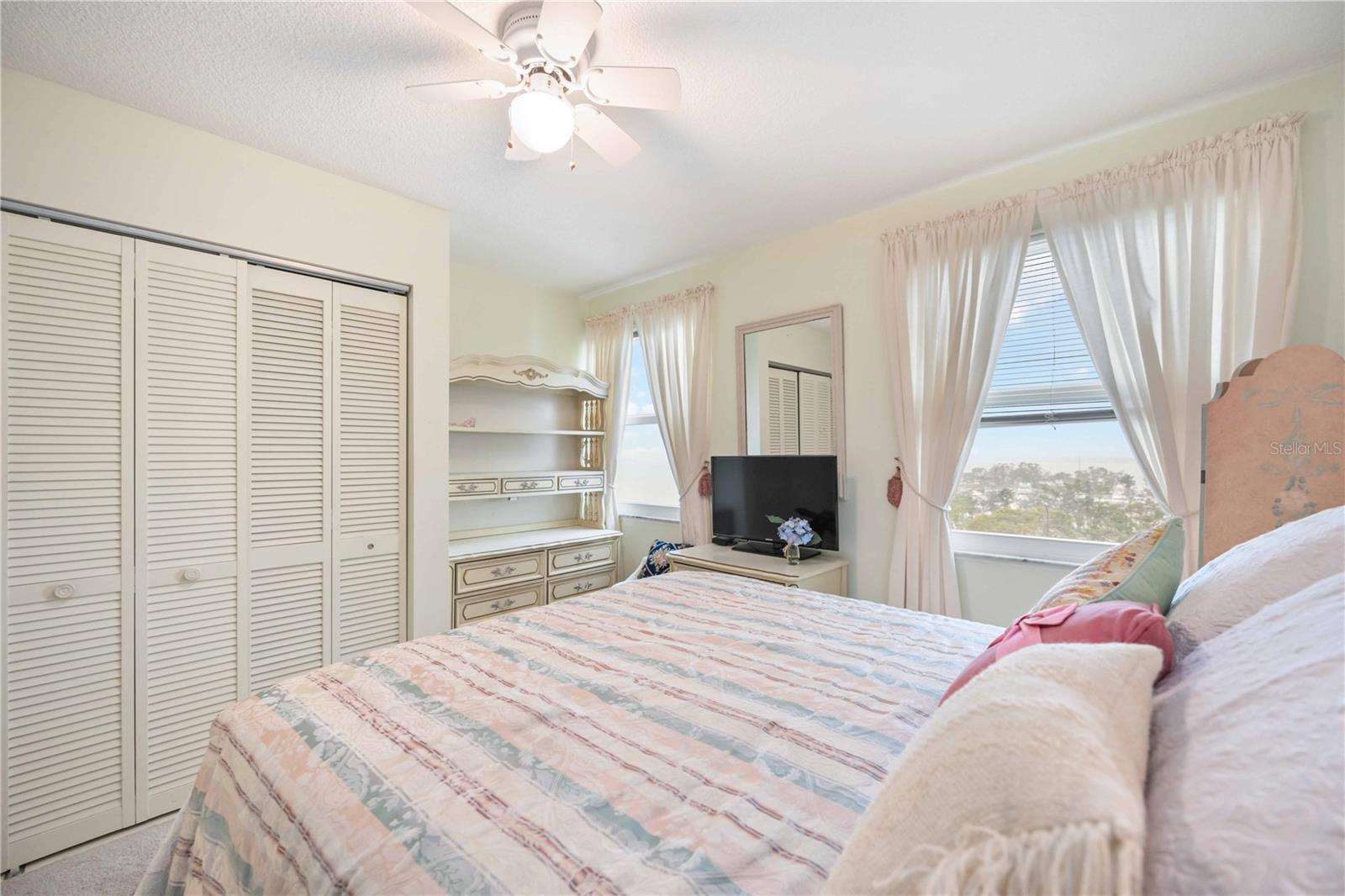 33 S GULFSTREAM AVE #808