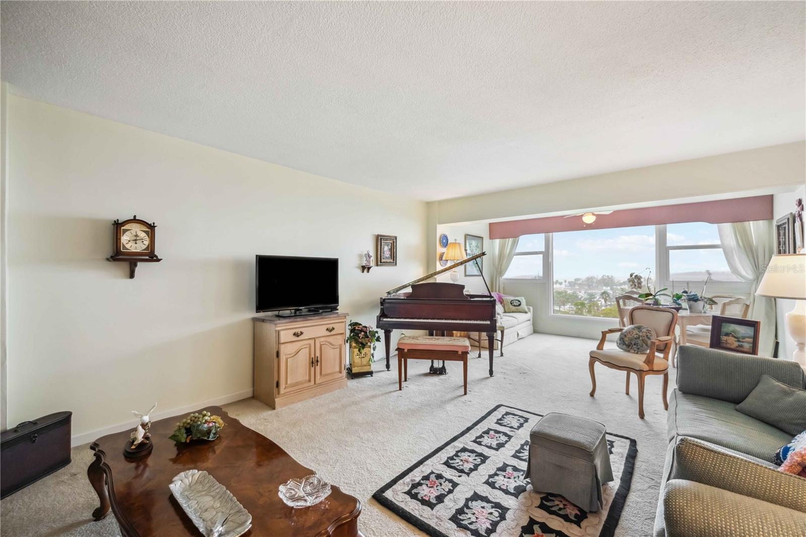 33 S GULFSTREAM AVE #808