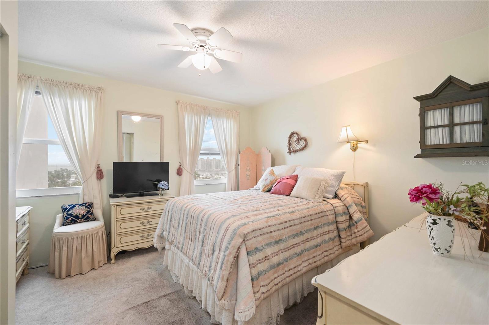 33 S GULFSTREAM AVE #808