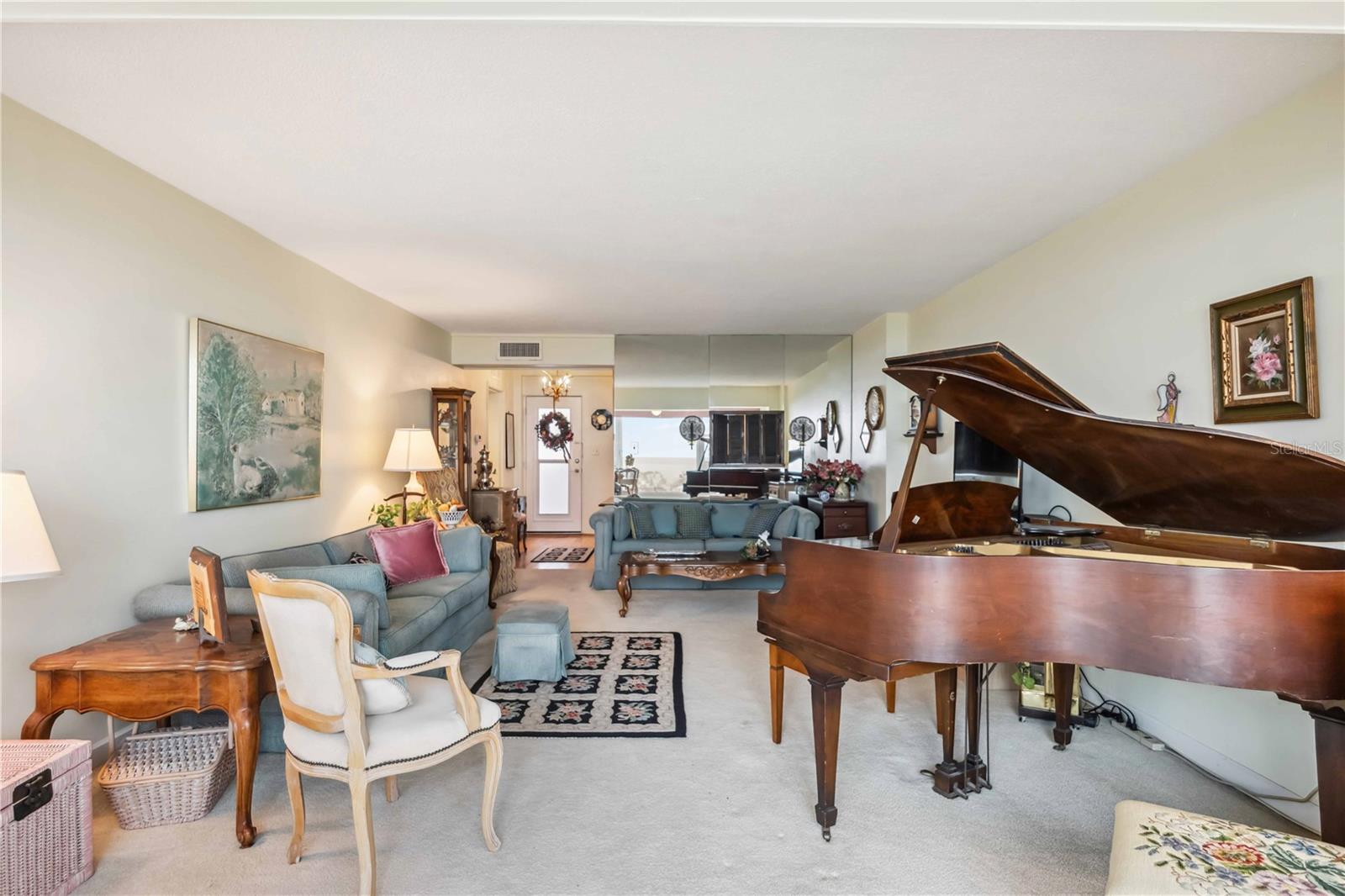 33 S GULFSTREAM AVE #808