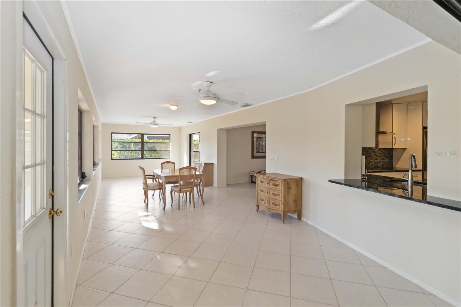 3876 TORREY PINES BLVD