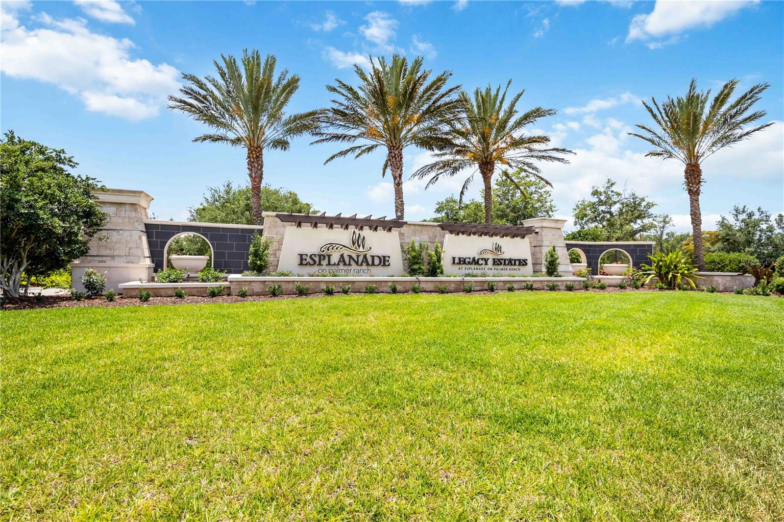 5313 GREENBROOK DR