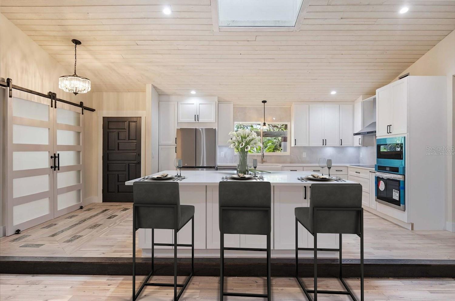 4916 HIDDEN OAKS TRL