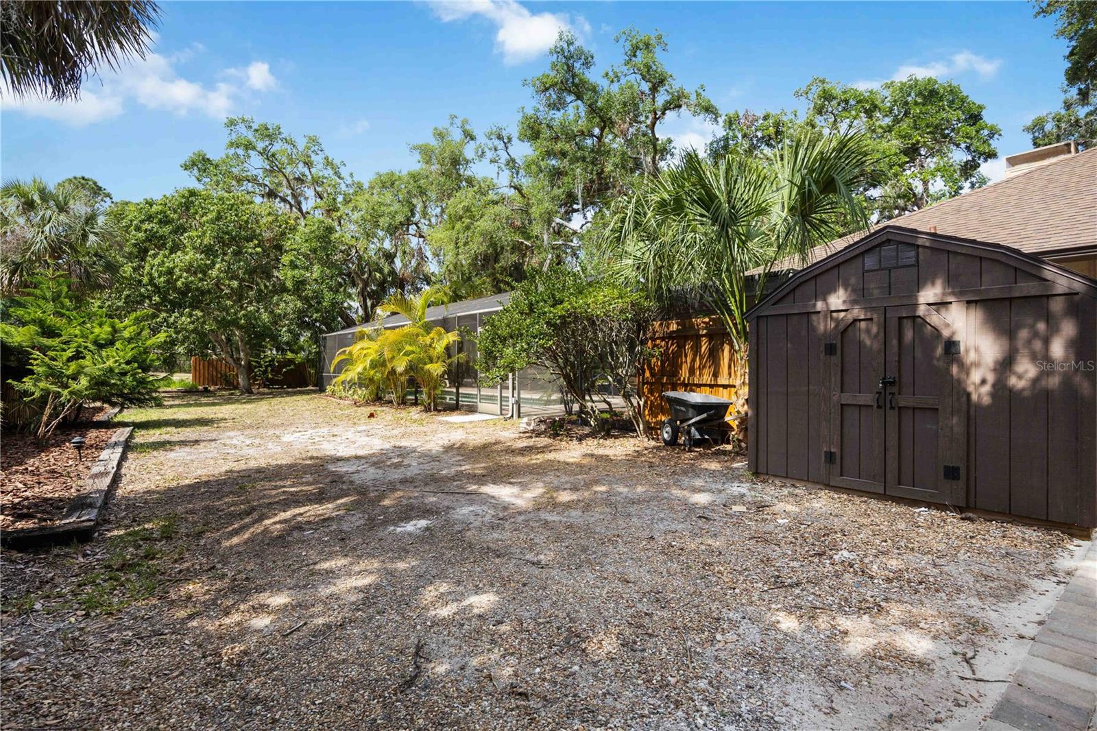 4916 HIDDEN OAKS TRL