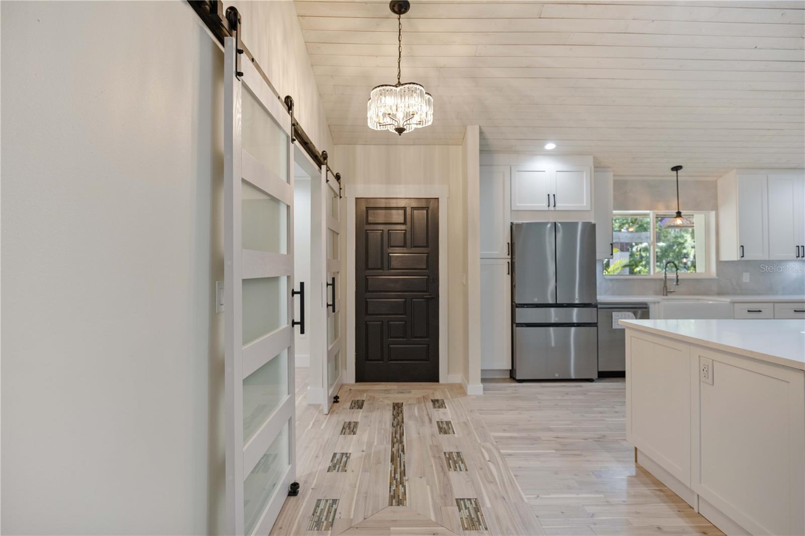 4916 HIDDEN OAKS TRL