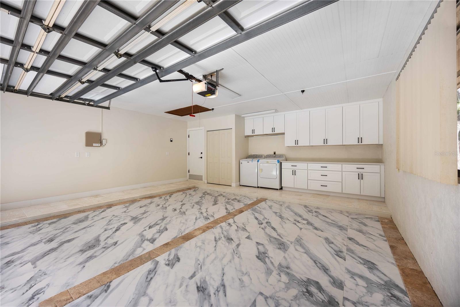 4916 HIDDEN OAKS TRL