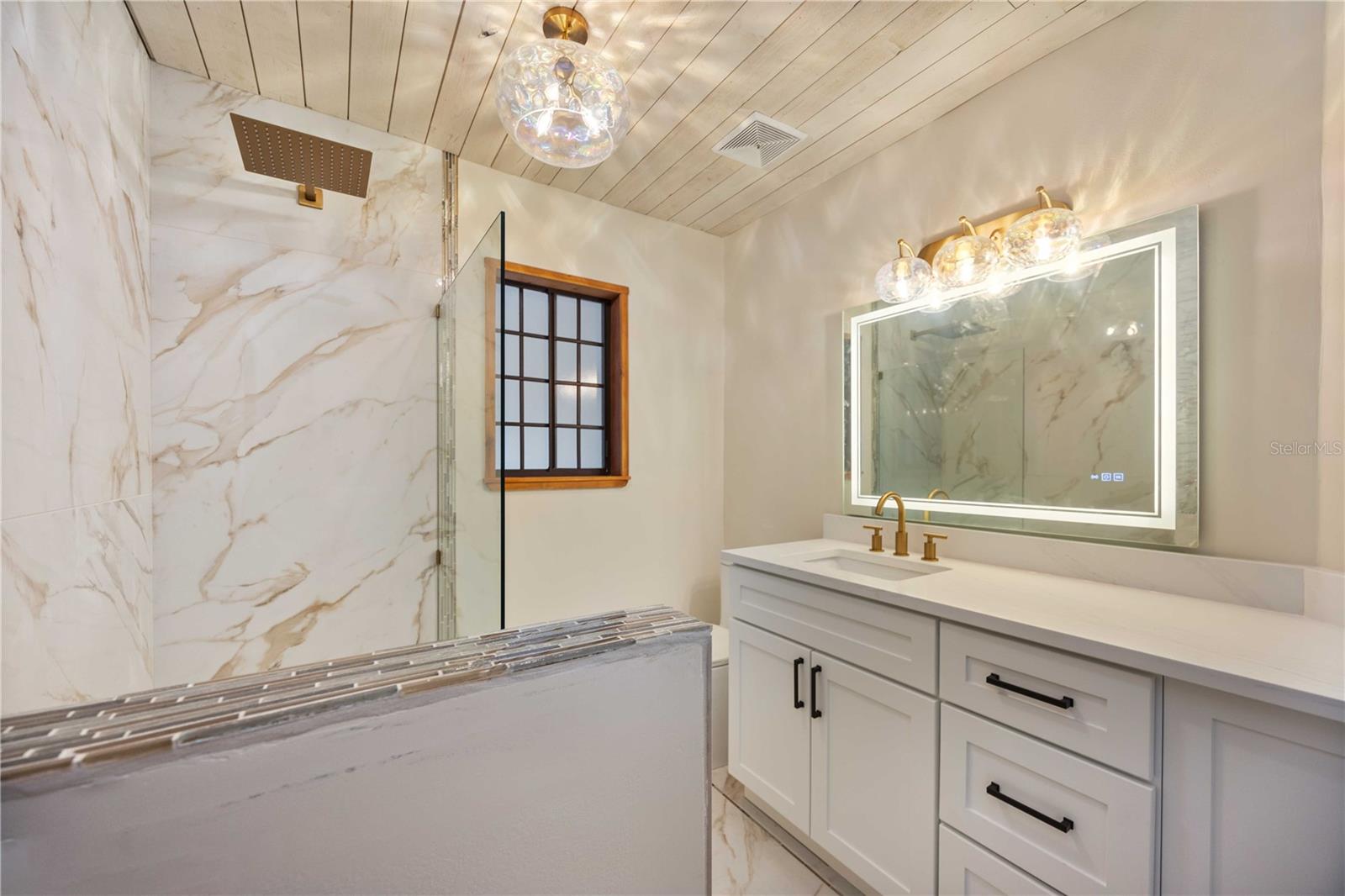 4916 HIDDEN OAKS TRL