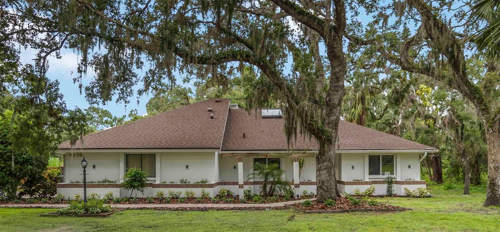 4916 HIDDEN OAKS TRL