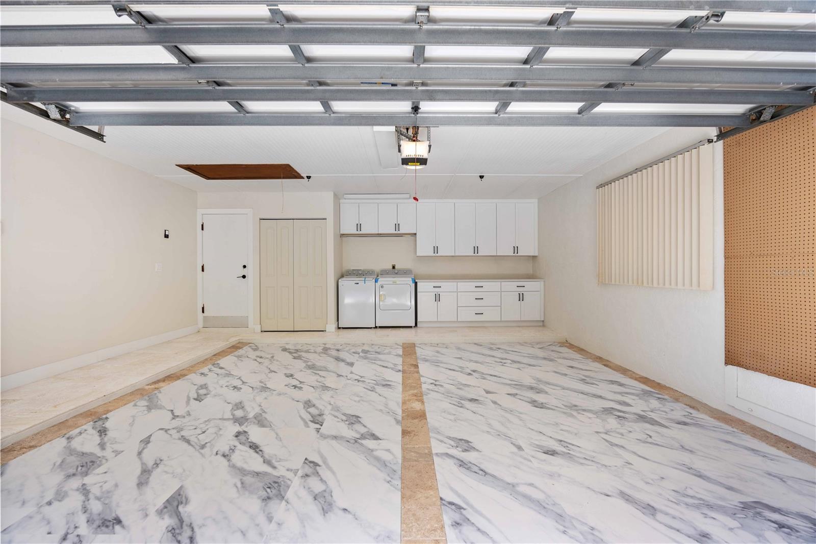 4916 HIDDEN OAKS TRL