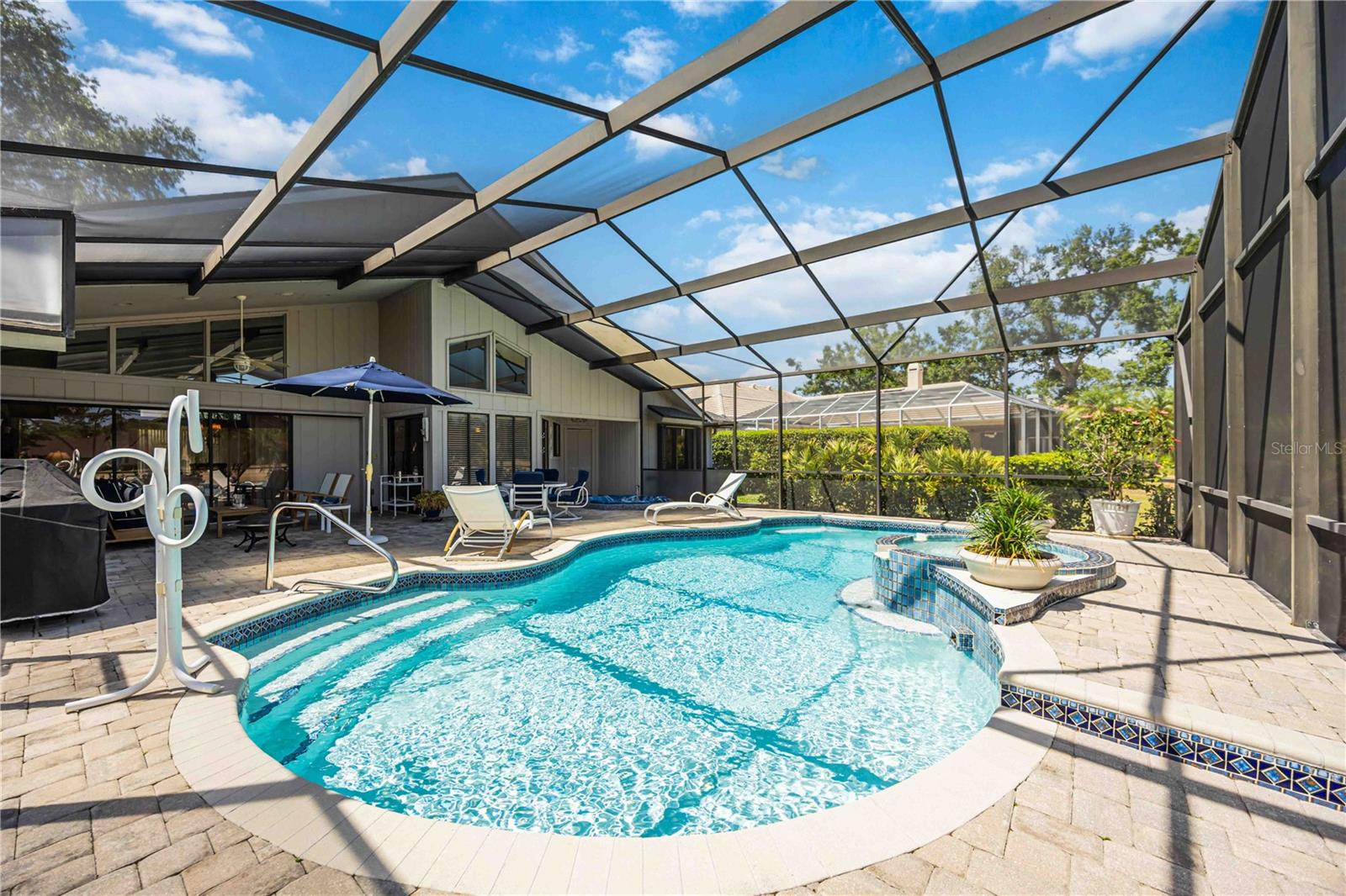 8142 MISTY OAKS BLVD