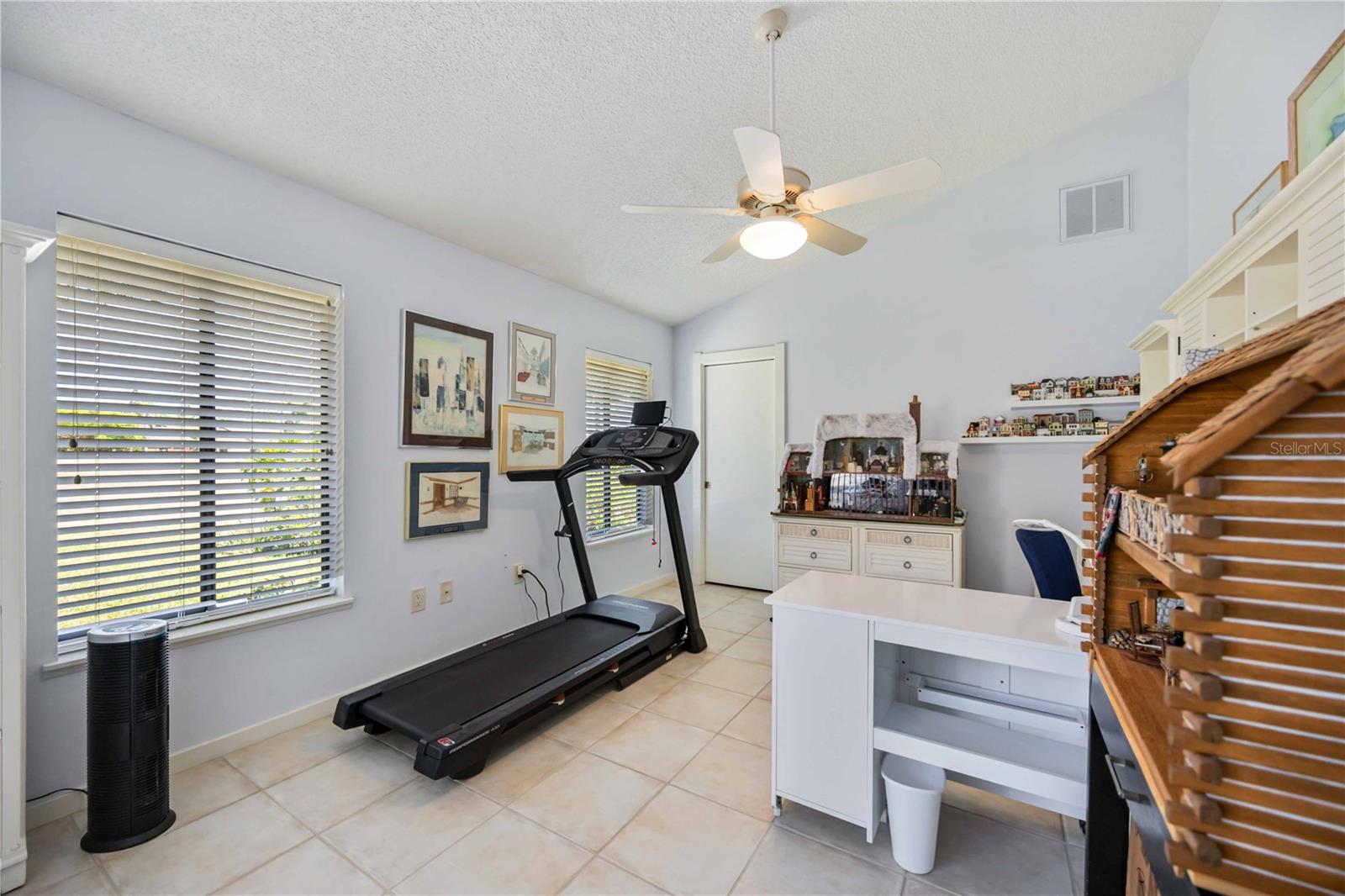 8142 MISTY OAKS BLVD