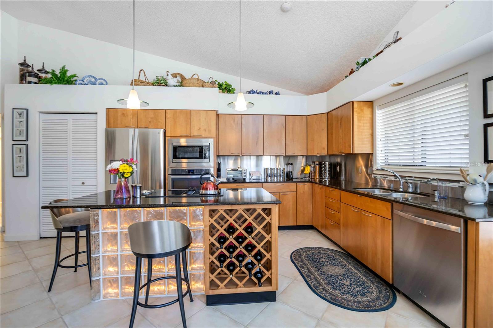 8142 MISTY OAKS BLVD