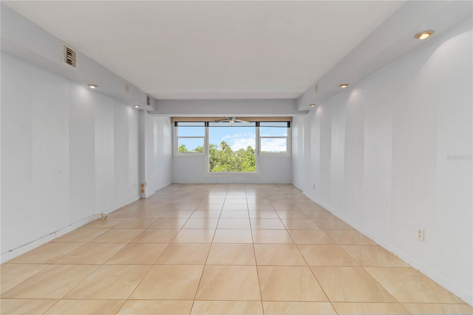 33 S GULFSTREAM AVE #502