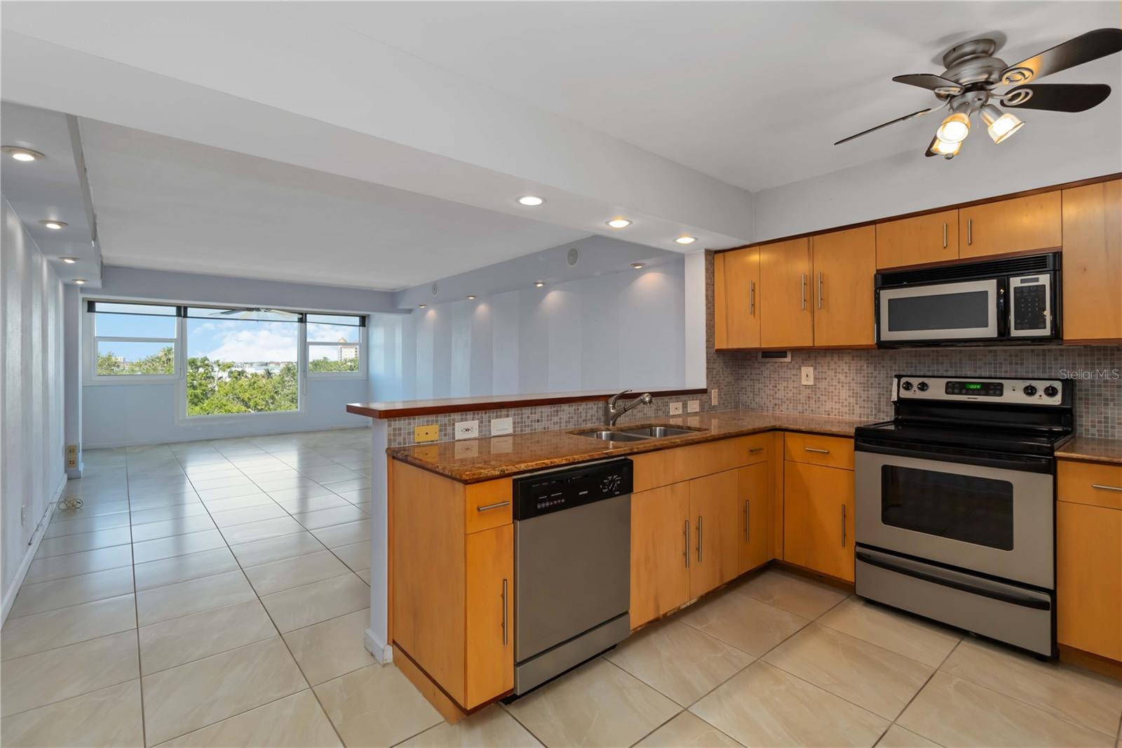 33 S GULFSTREAM AVE #502