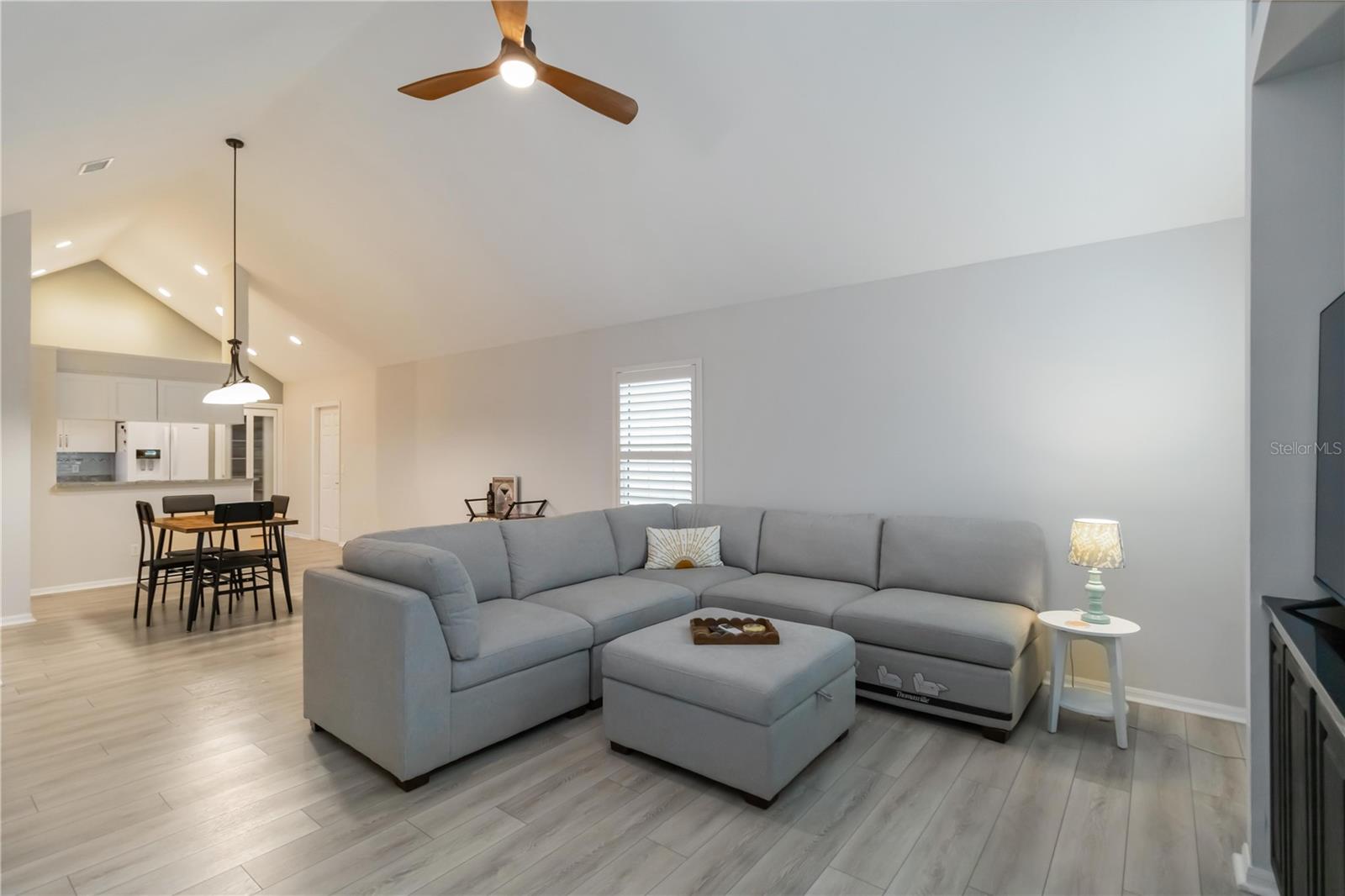 4629 WHIRLAWAY DR #B