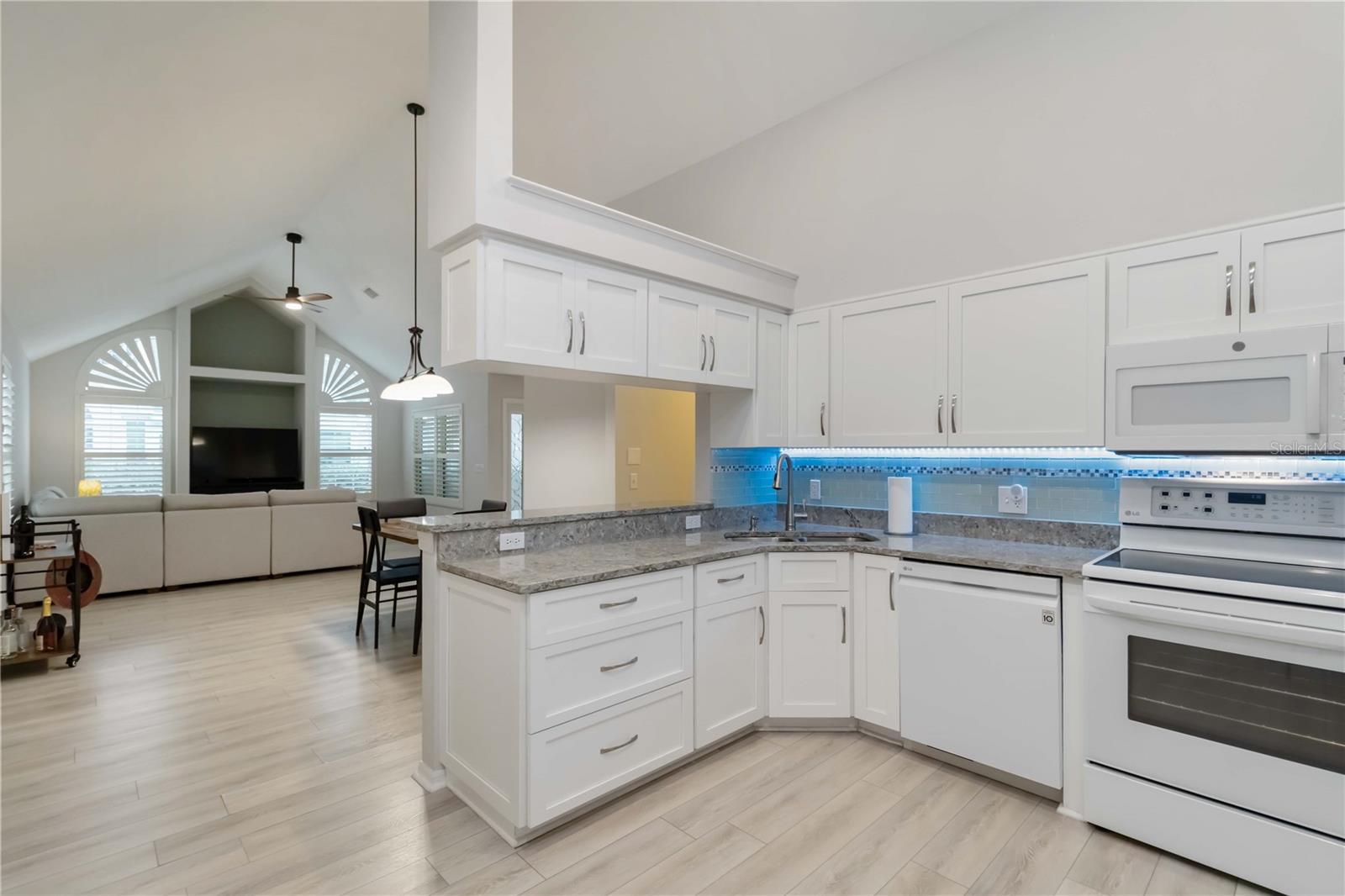 4629 WHIRLAWAY DR #B