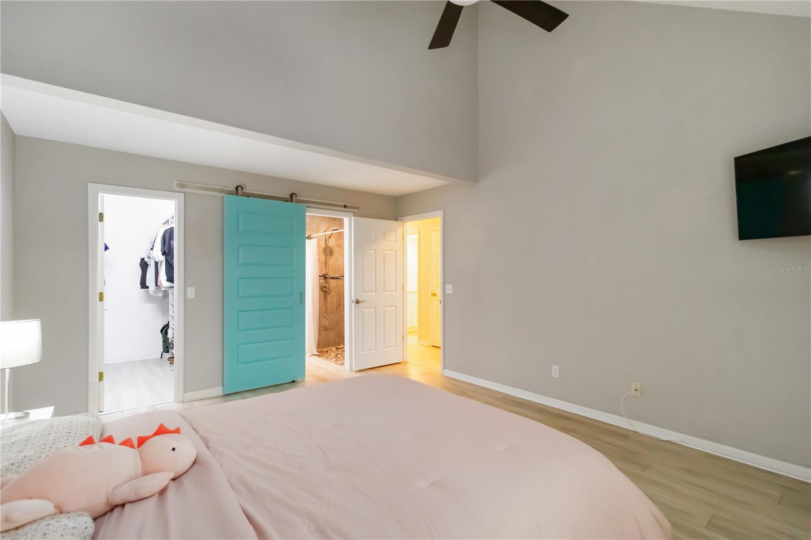 4629 WHIRLAWAY DR #B