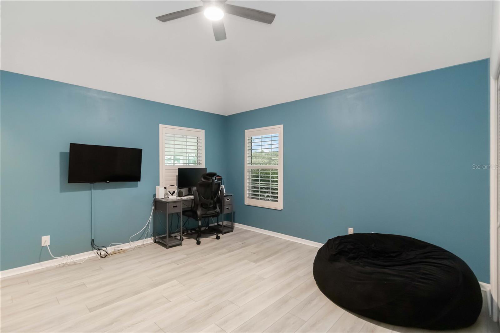 4629 WHIRLAWAY DR #B