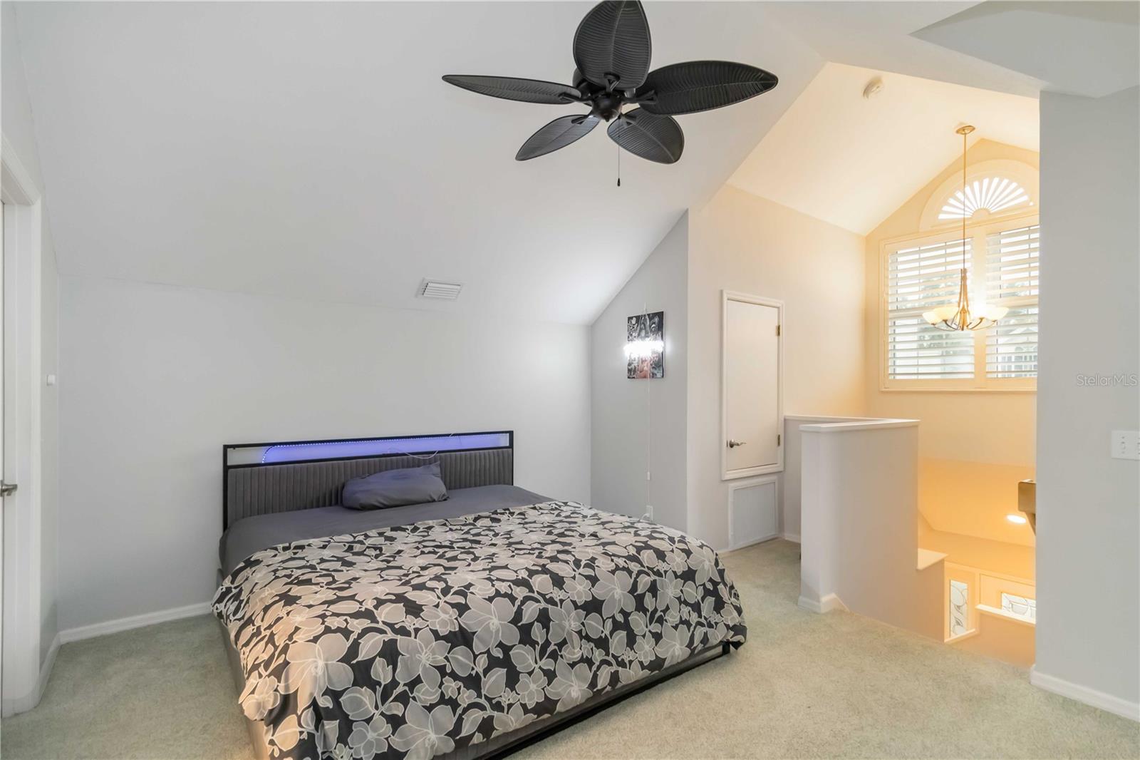 4629 WHIRLAWAY DR #B