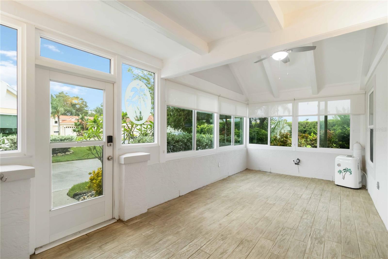 4629 WHIRLAWAY DR #B