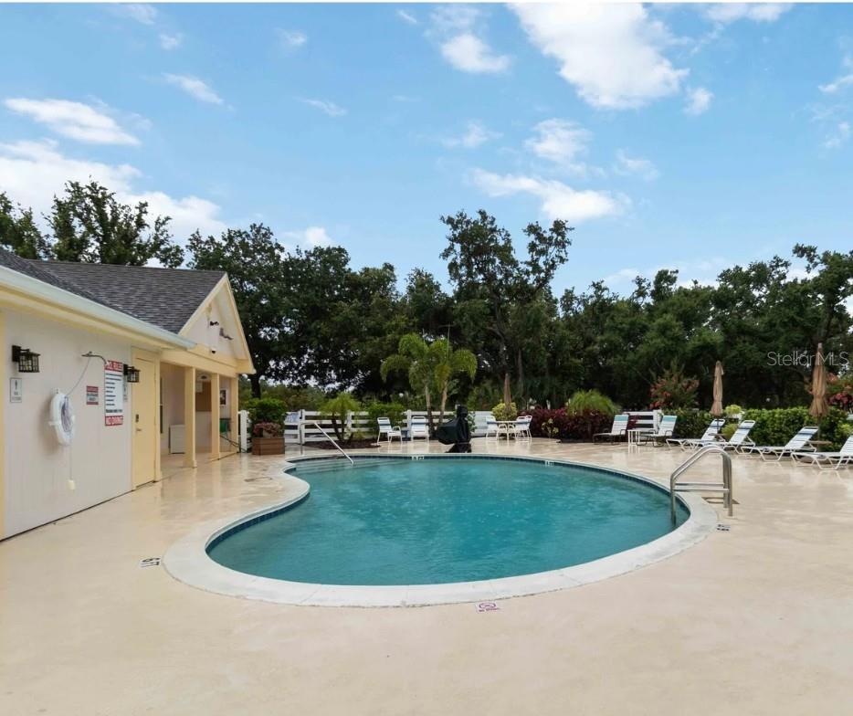 4629 WHIRLAWAY DR #B