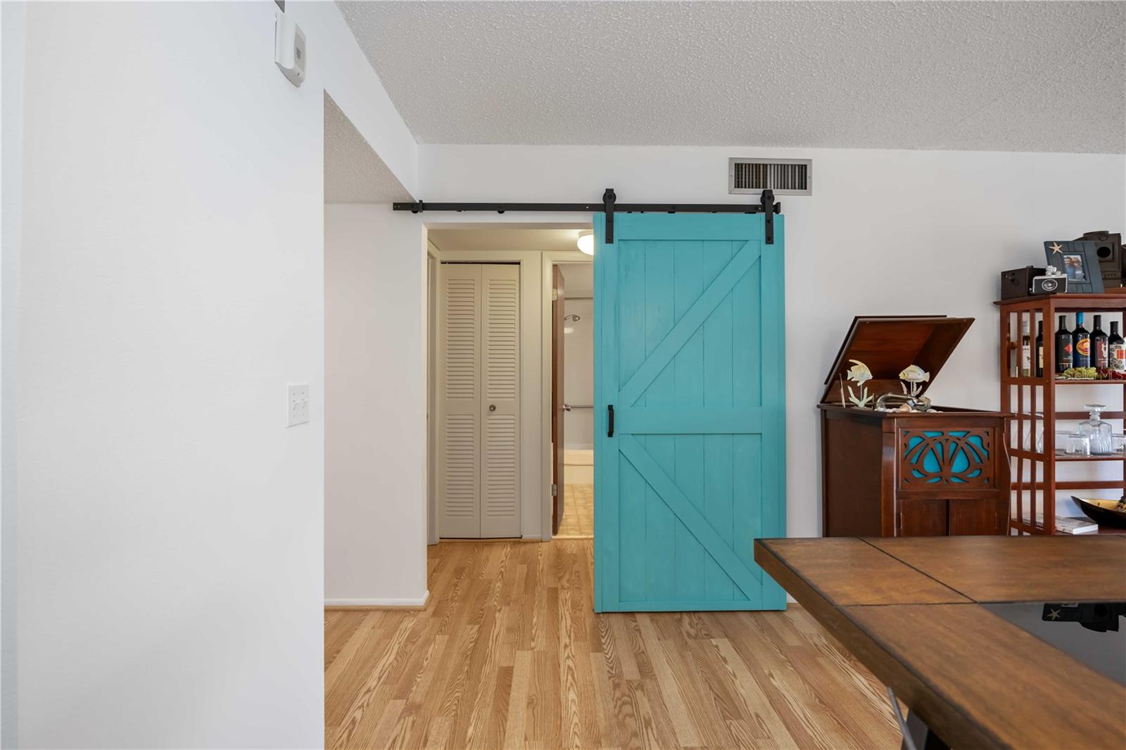 2220 STICKNEY POINT RD #528