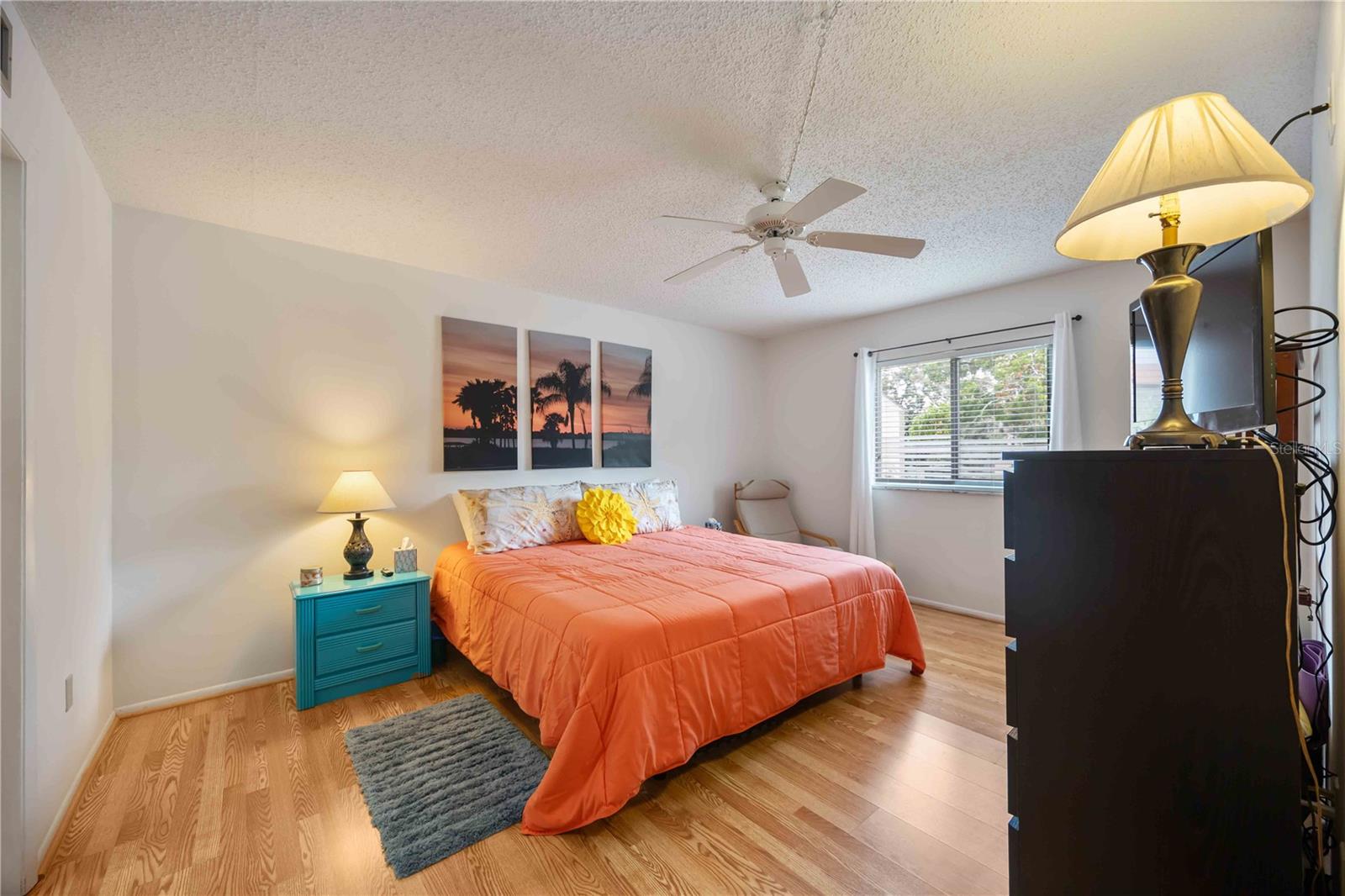 2220 STICKNEY POINT RD #528