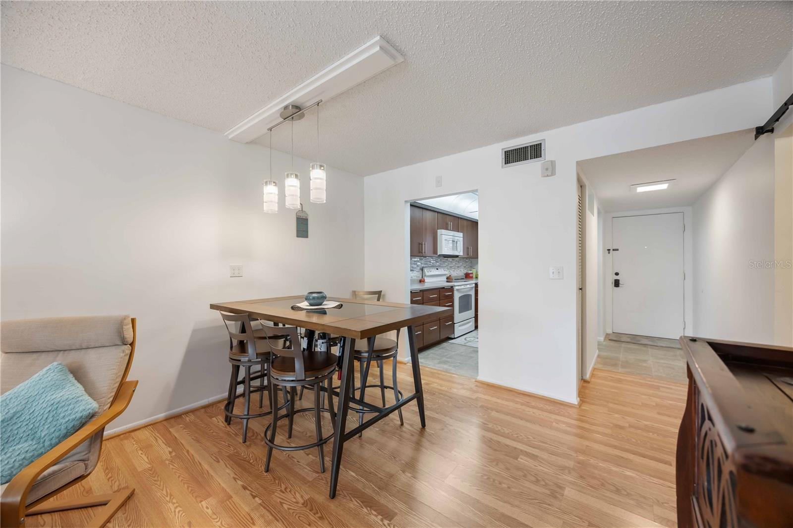 2220 STICKNEY POINT RD #528