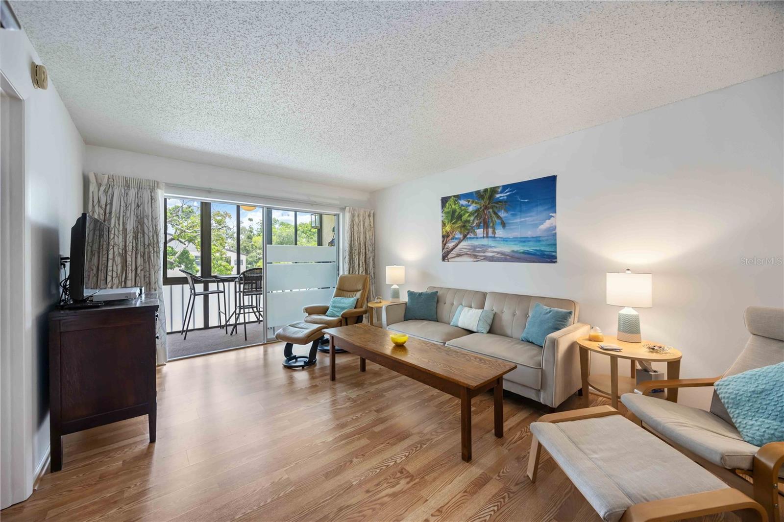 2220 STICKNEY POINT RD #528