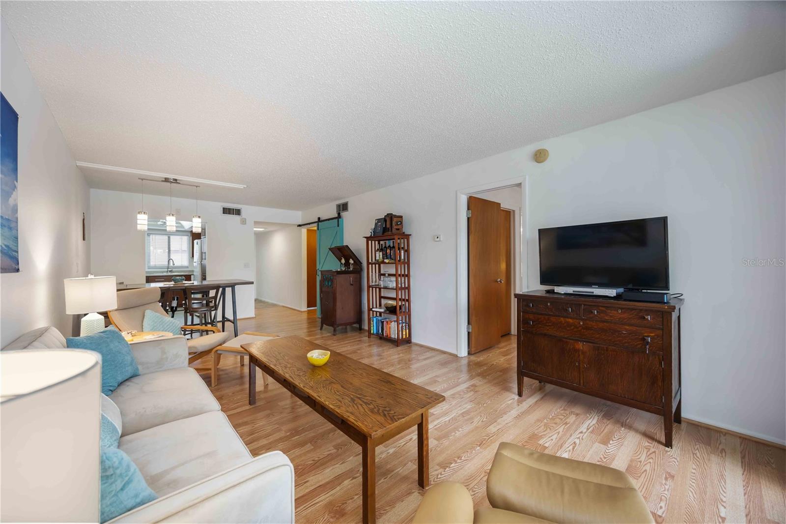 2220 STICKNEY POINT RD #528