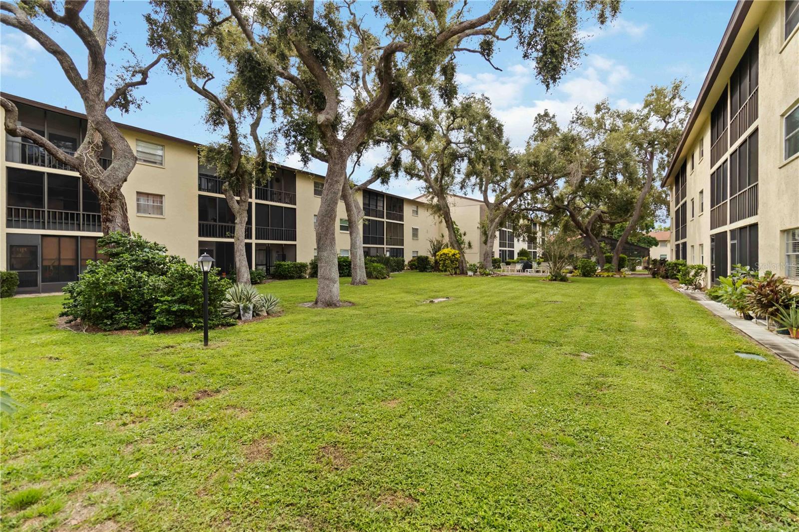 2300 STICKNEY POINT RD #125