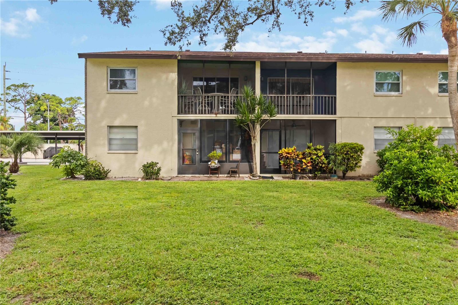 2300 STICKNEY POINT RD #125