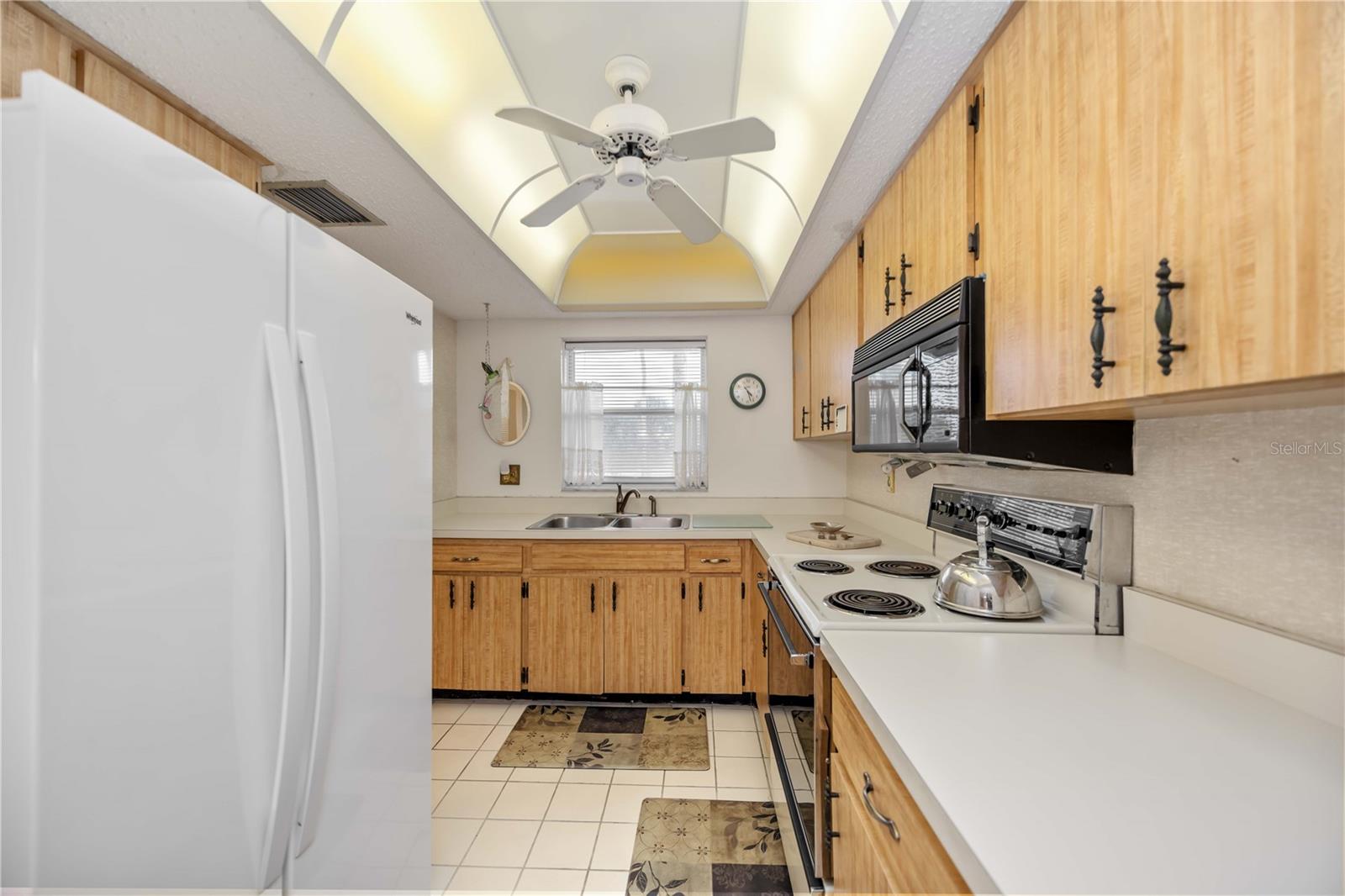 2220 STICKNEY POINT RD #524