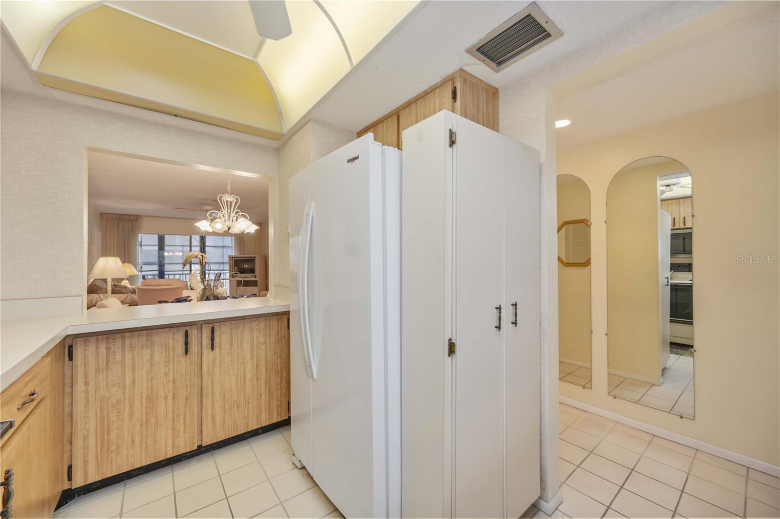 2220 STICKNEY POINT RD #524