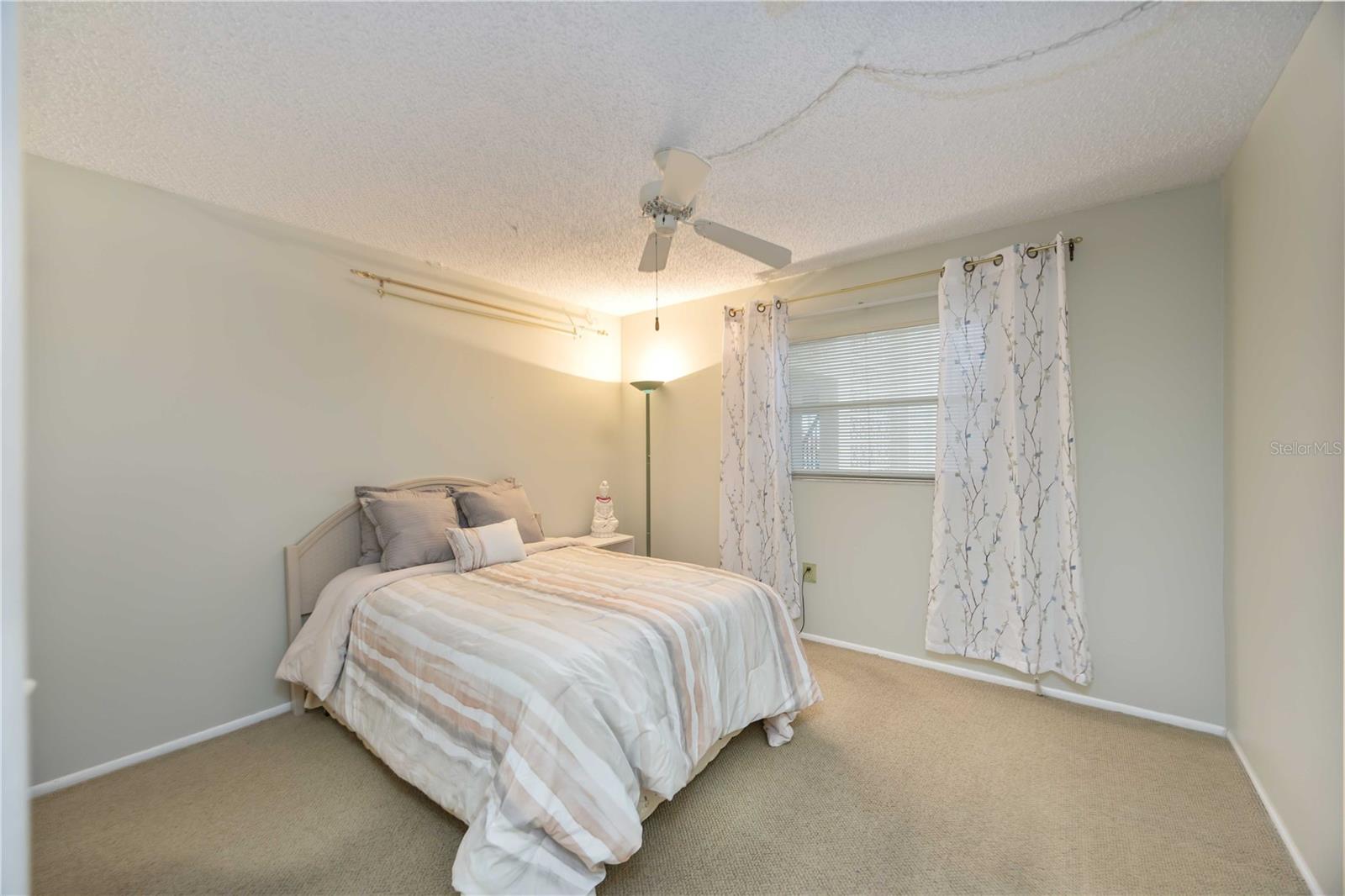 2220 STICKNEY POINT RD #524