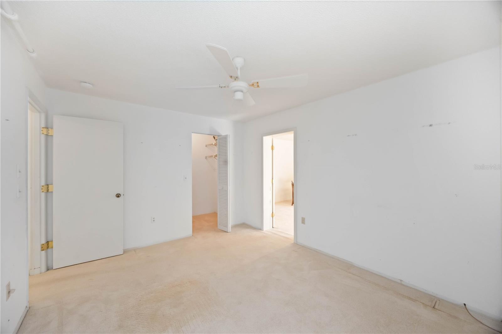 3947 COUNTRY VIEW DR