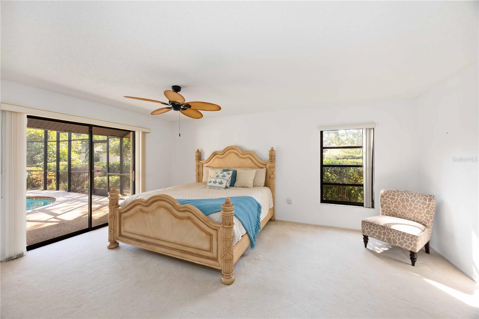 3947 COUNTRY VIEW DR