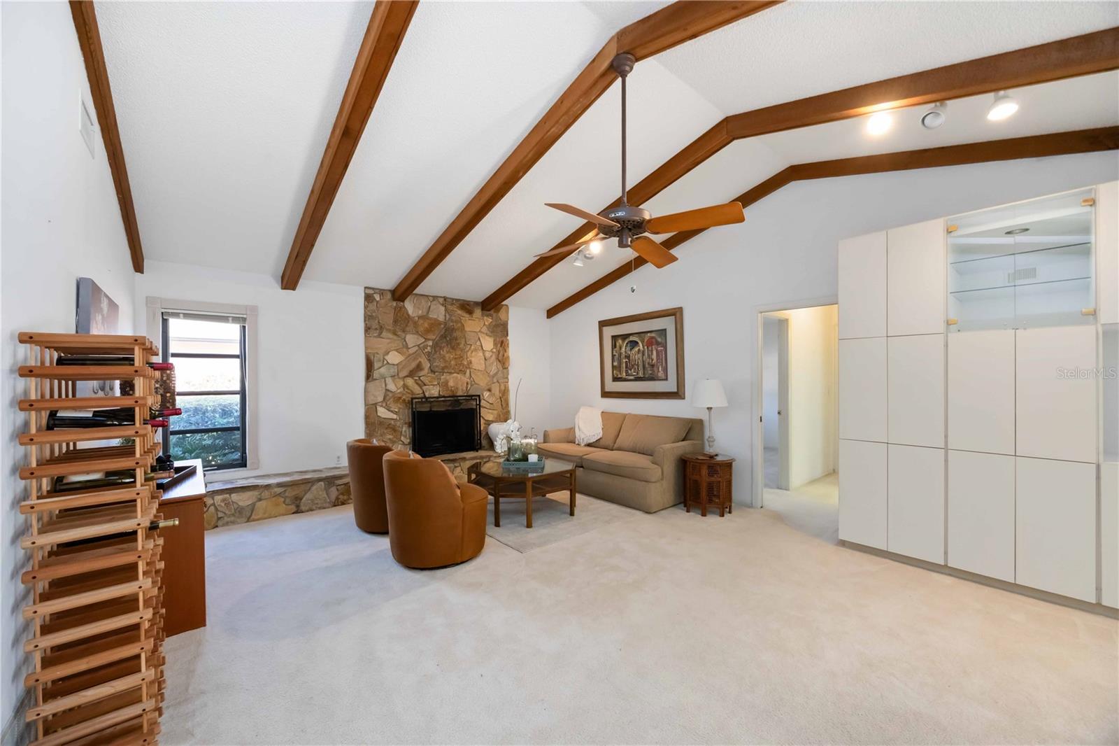 3947 COUNTRY VIEW DR