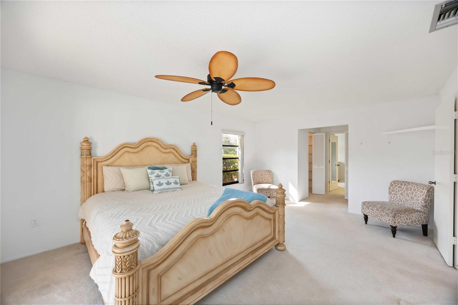 3947 COUNTRY VIEW DR