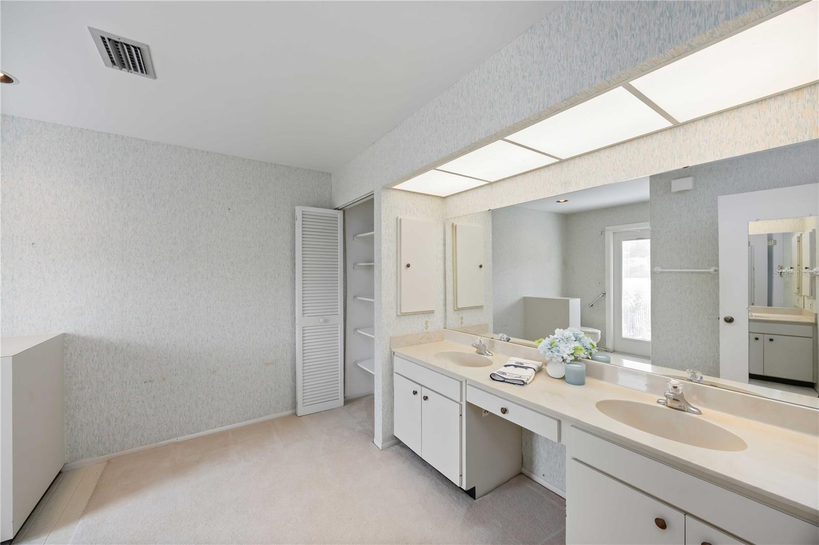 3947 COUNTRY VIEW DR