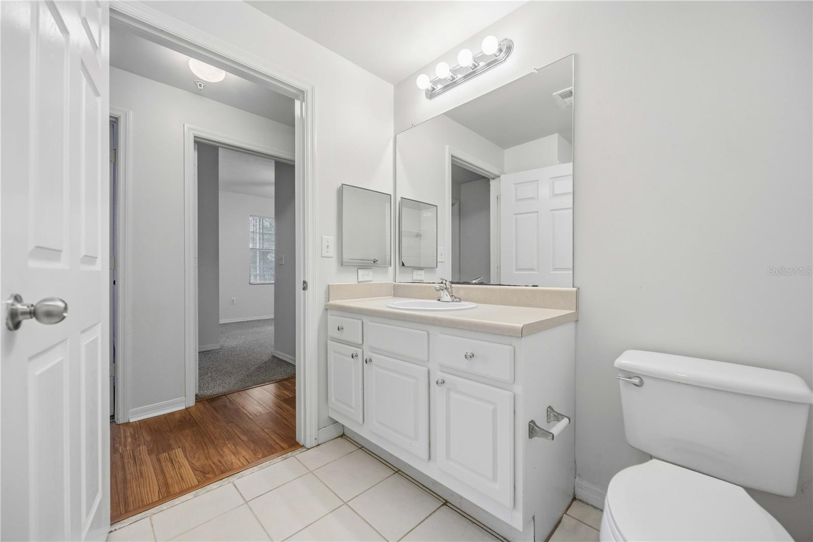 5721 BENTGRASS DR #20-104